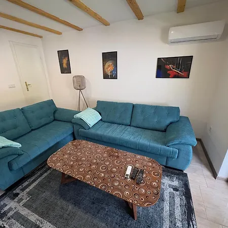 Nida Apartment *